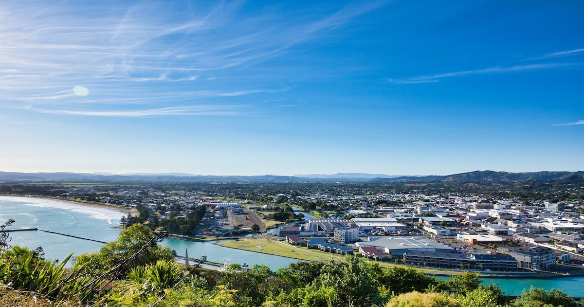 OUT AND ABOUT IN GISBORNE TRAVELLING WITH MY NIKON
