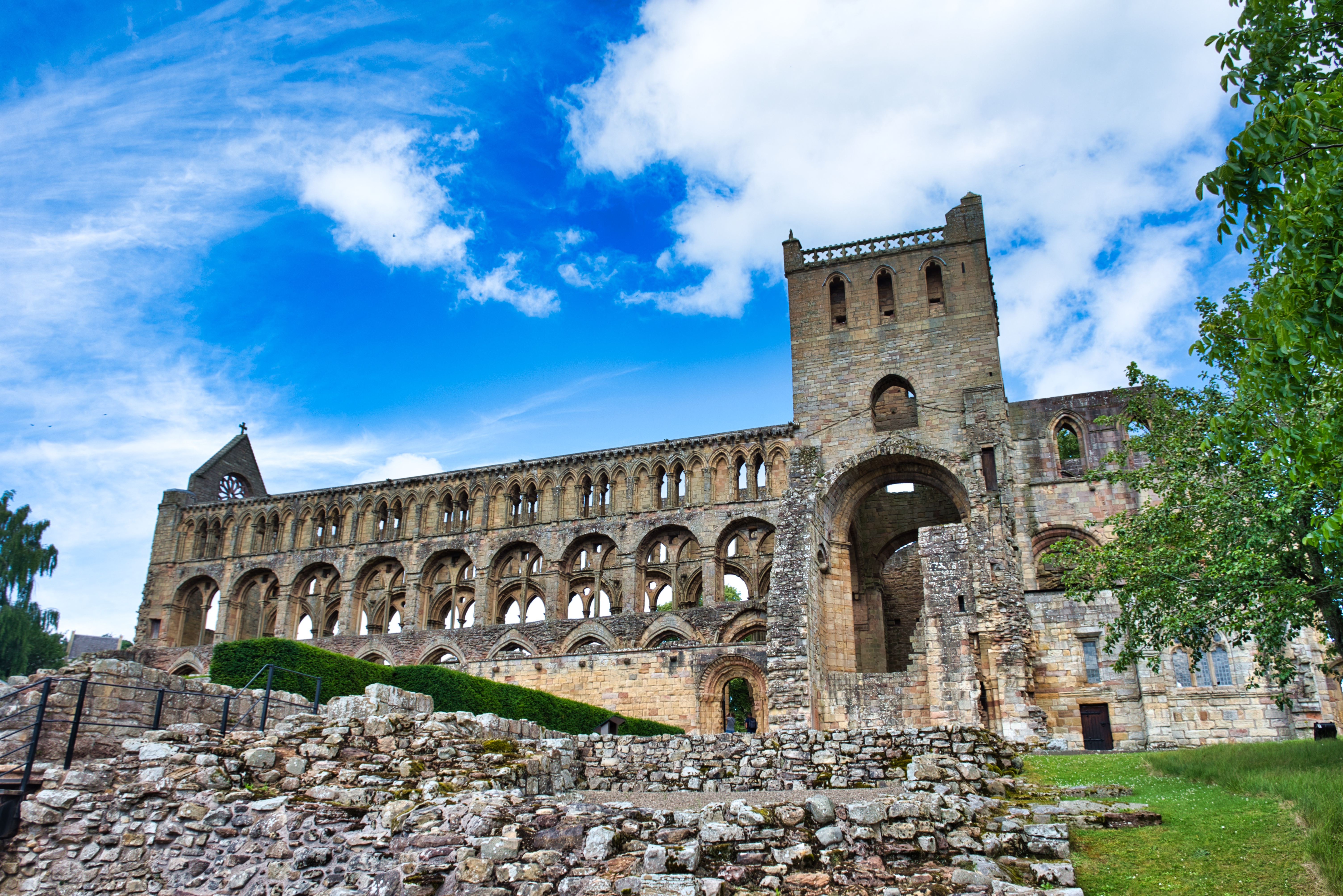 5 Fantastic Attractions to See South of Edinburgh